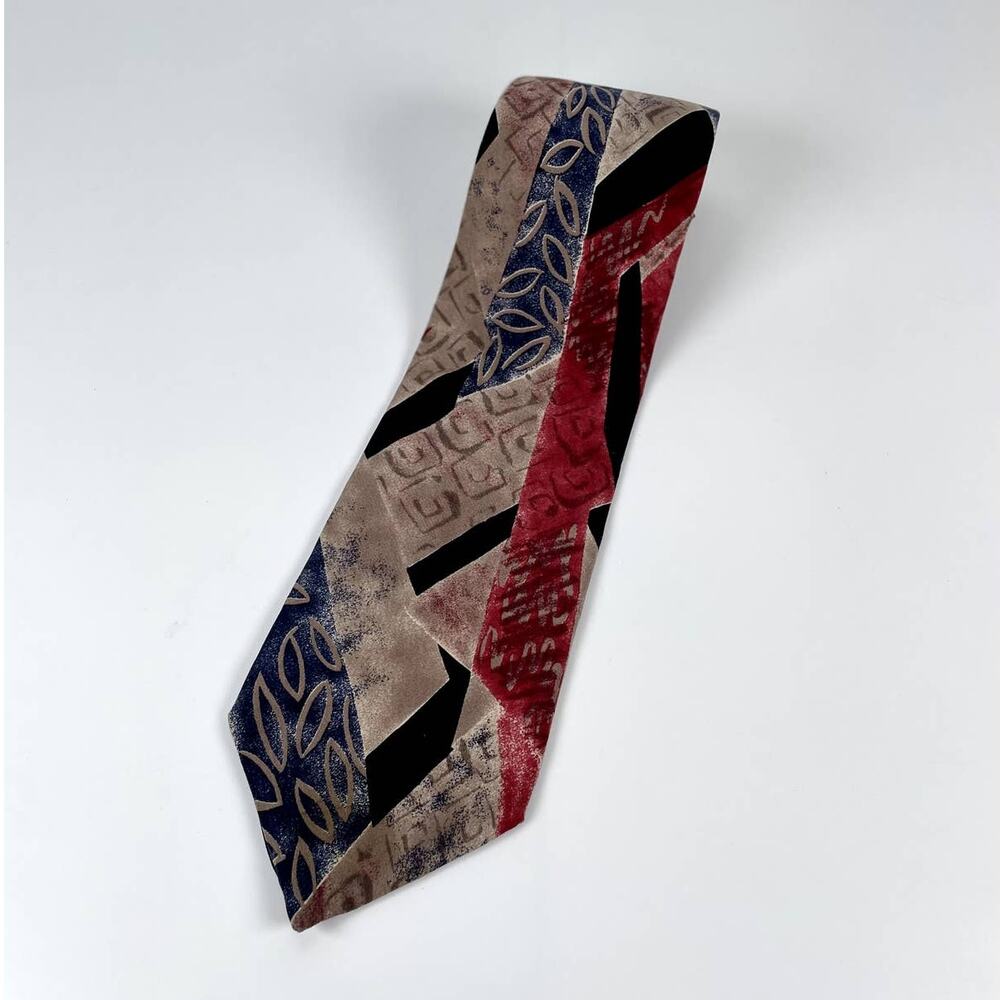 Vintage Oscar de la Renta Couture Collection 100% Silk Tie